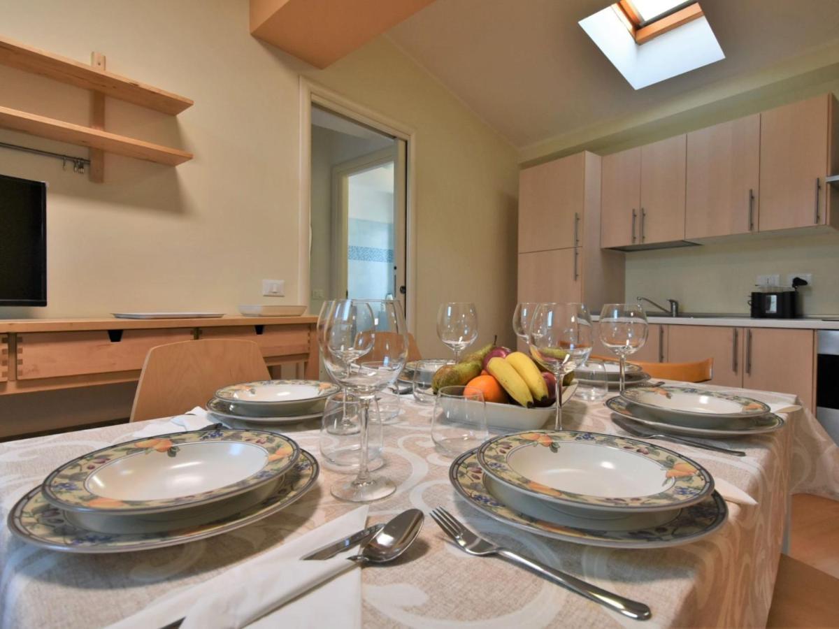 Apartment Duomo Mansarda By Interhome إيزِيو المظهر الخارجي الصورة