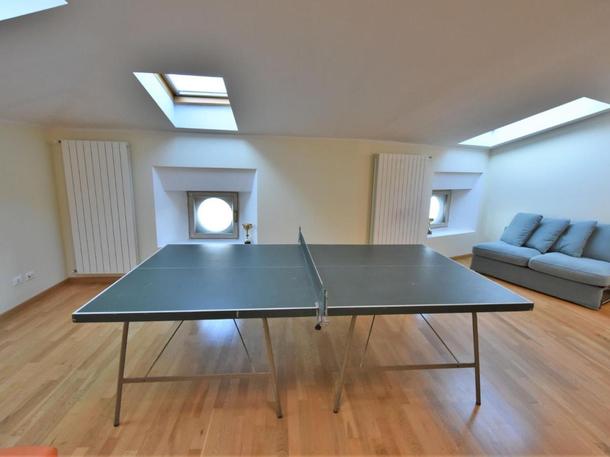 Apartment Duomo Mansarda By Interhome إيزِيو المظهر الخارجي الصورة
